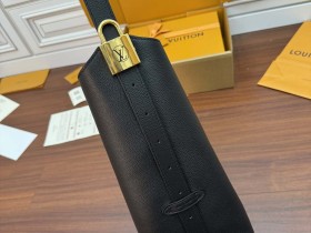 LV A級皮料 M24856 LOW KEY HOBO 高仿中號手袋¥2,880.00